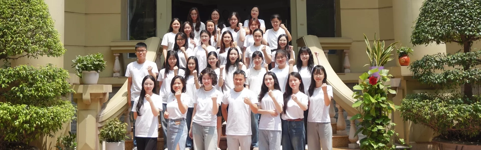 Hanoi Voyages team 2025