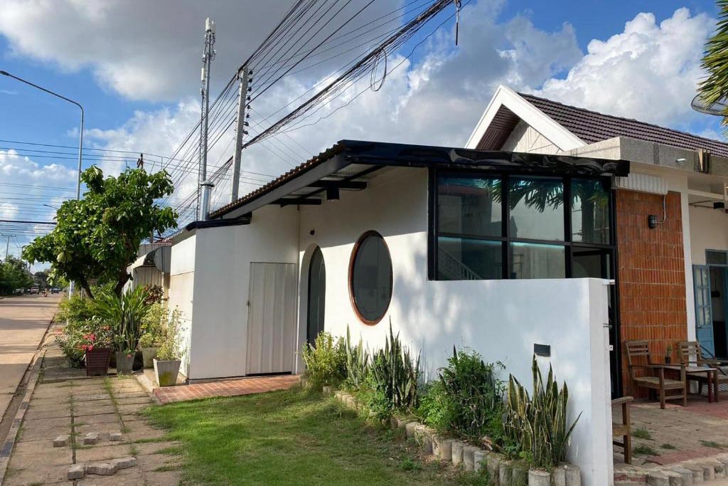 B2 Hotel Savannakhet