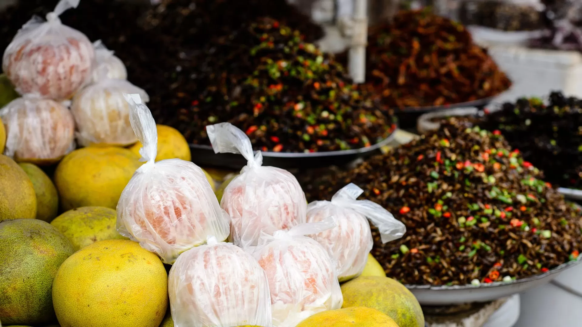 Les fruits frais au marché à Kampong Thom