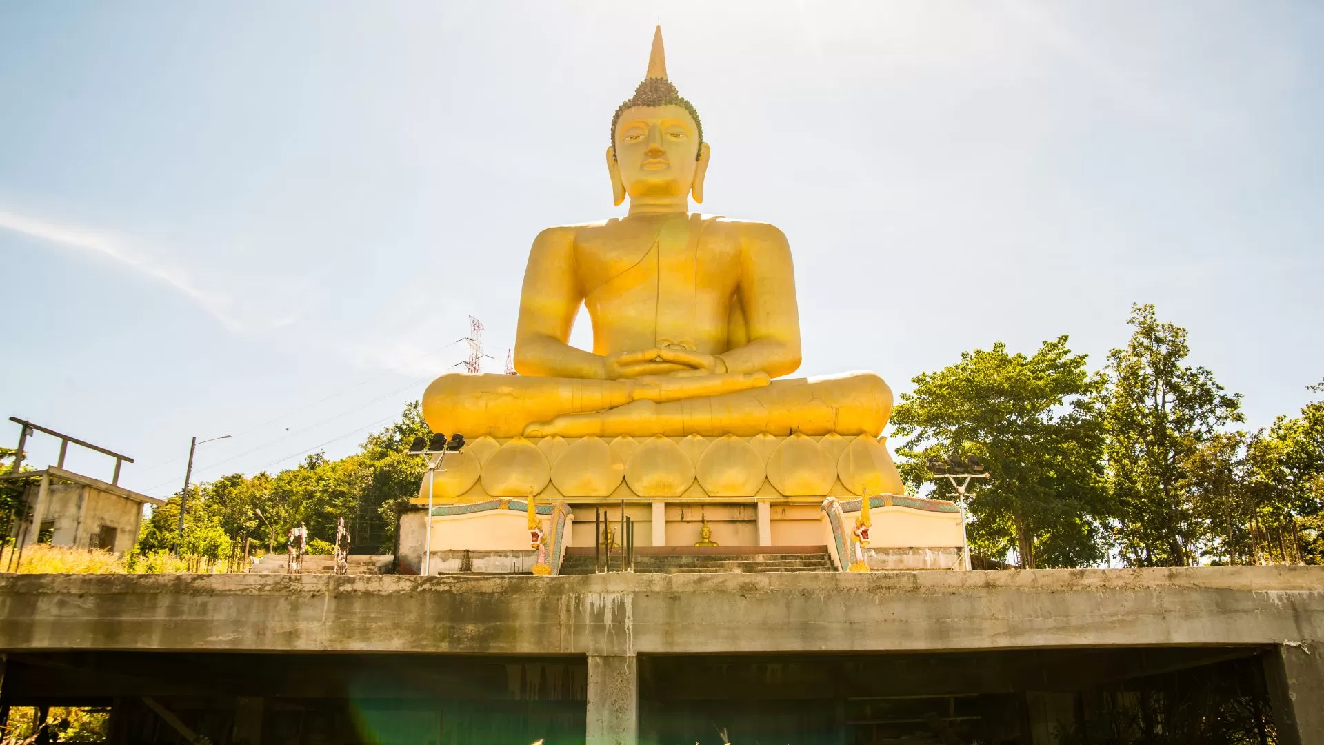 Statue du Boudhha Doré - Pakse