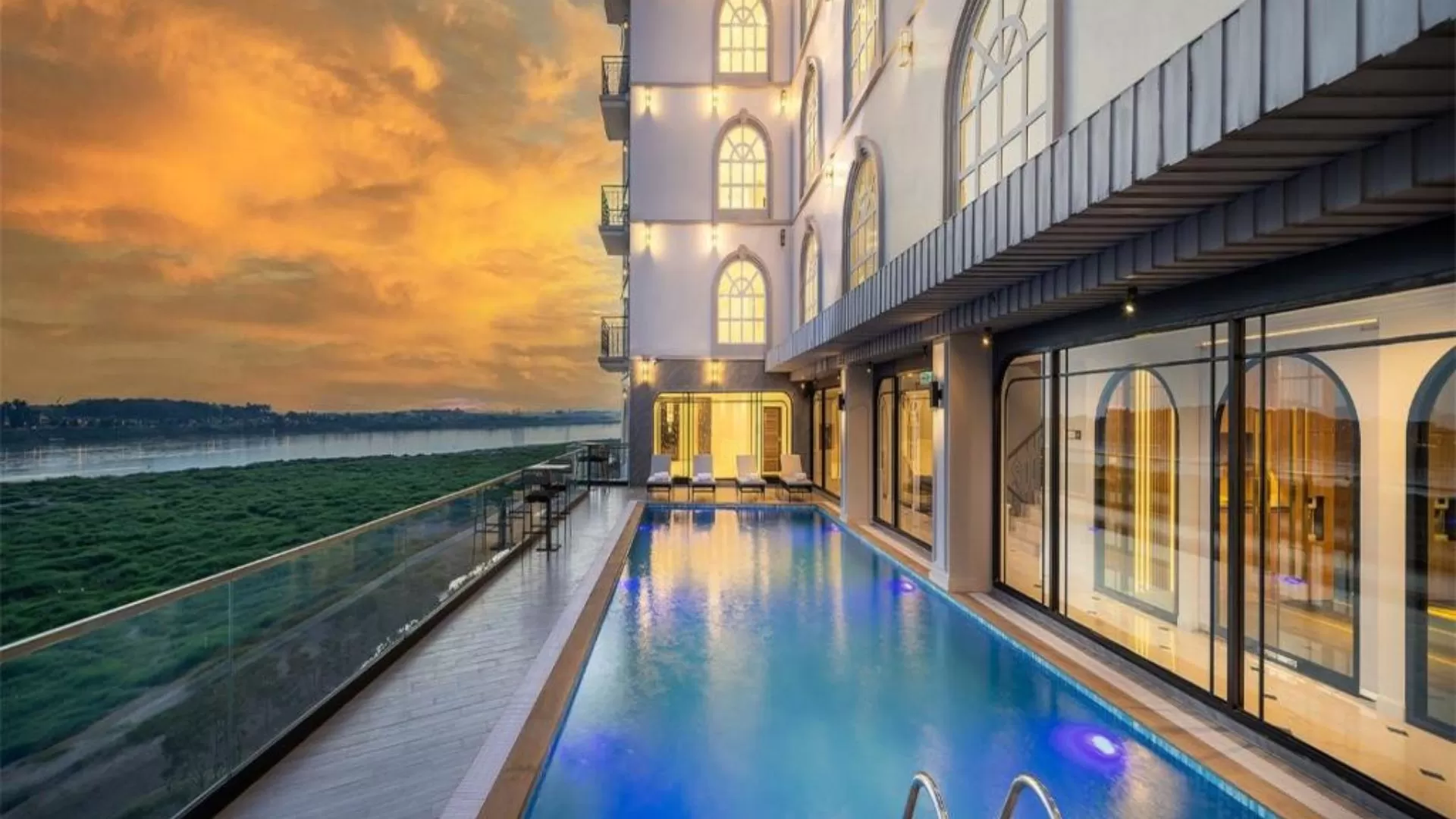 Eastin Hotel Vientiane