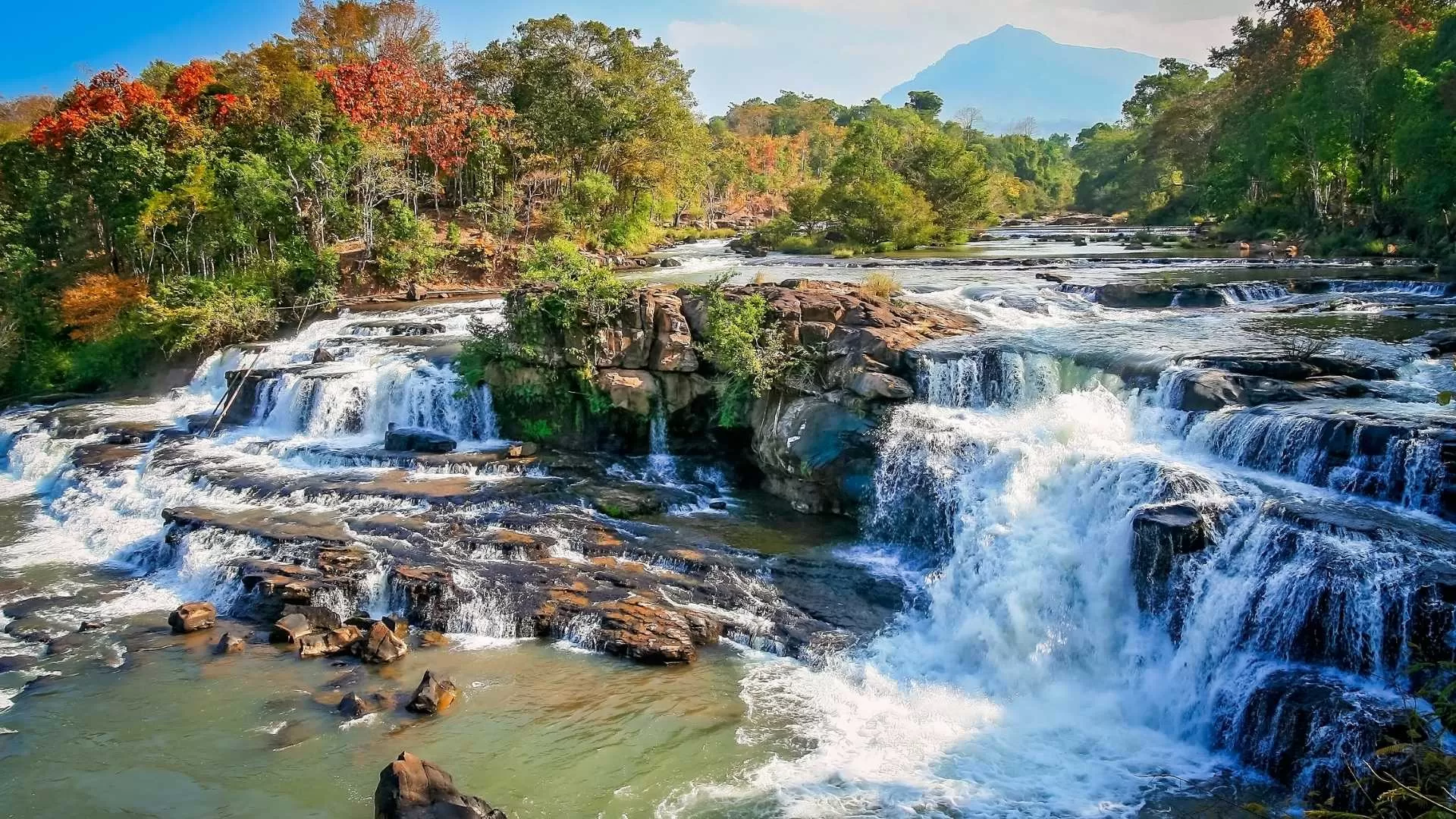 Cascade de Tad Fan à Bolovens