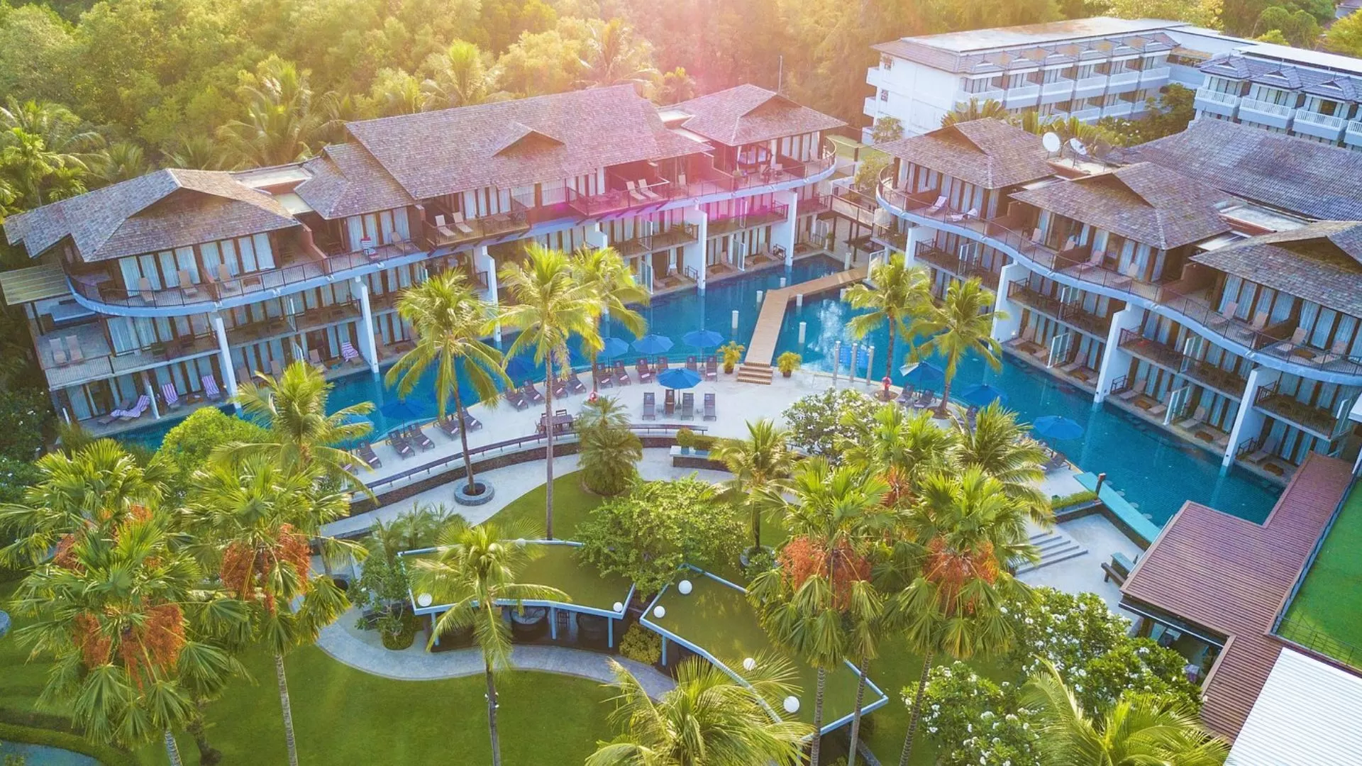 Holiday Ao Nang Beach Resort