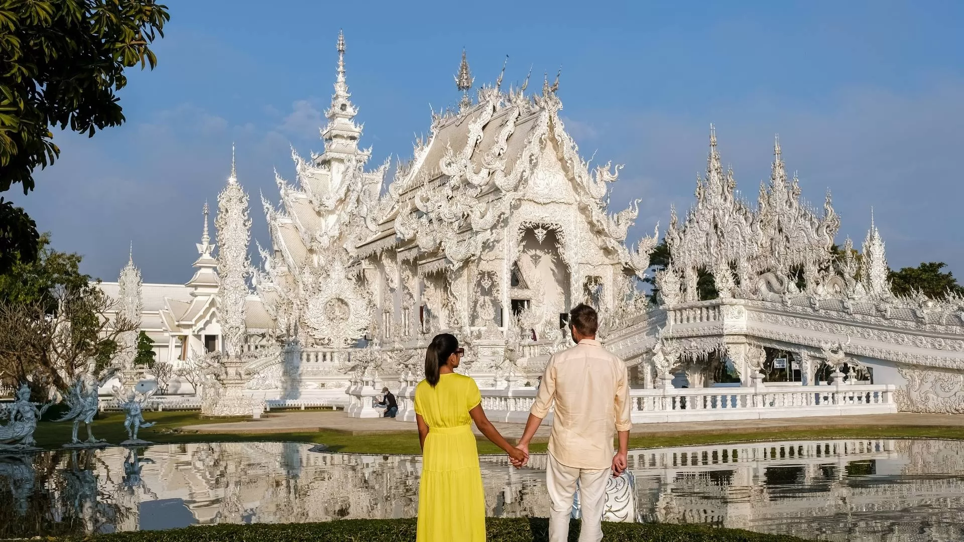 Travel tips when visiting White Temple
