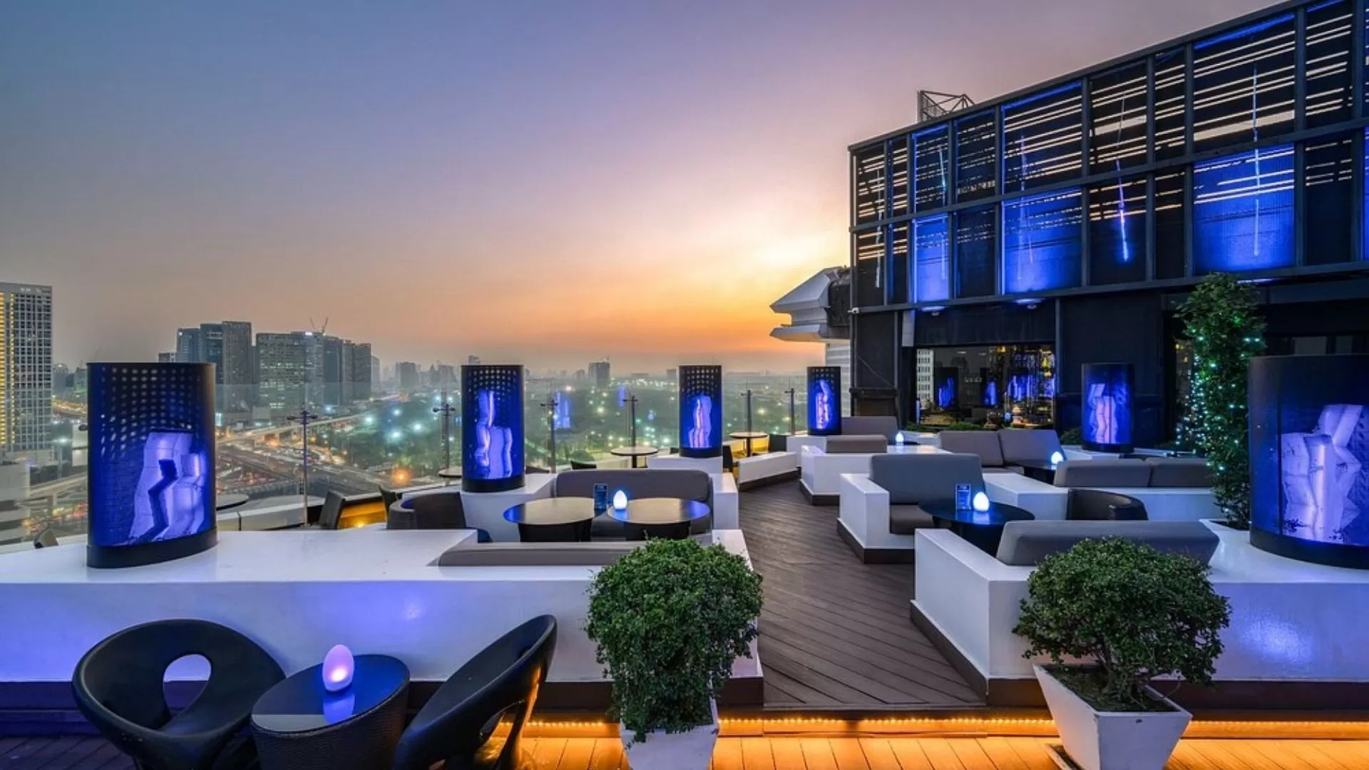 Blue Sky Rooftop Bar