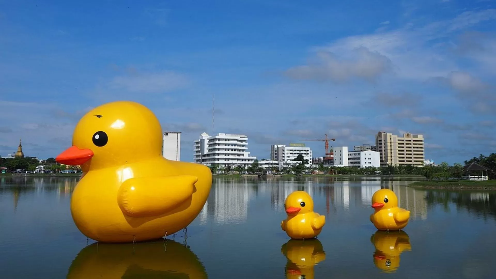 Nong Prajak public park