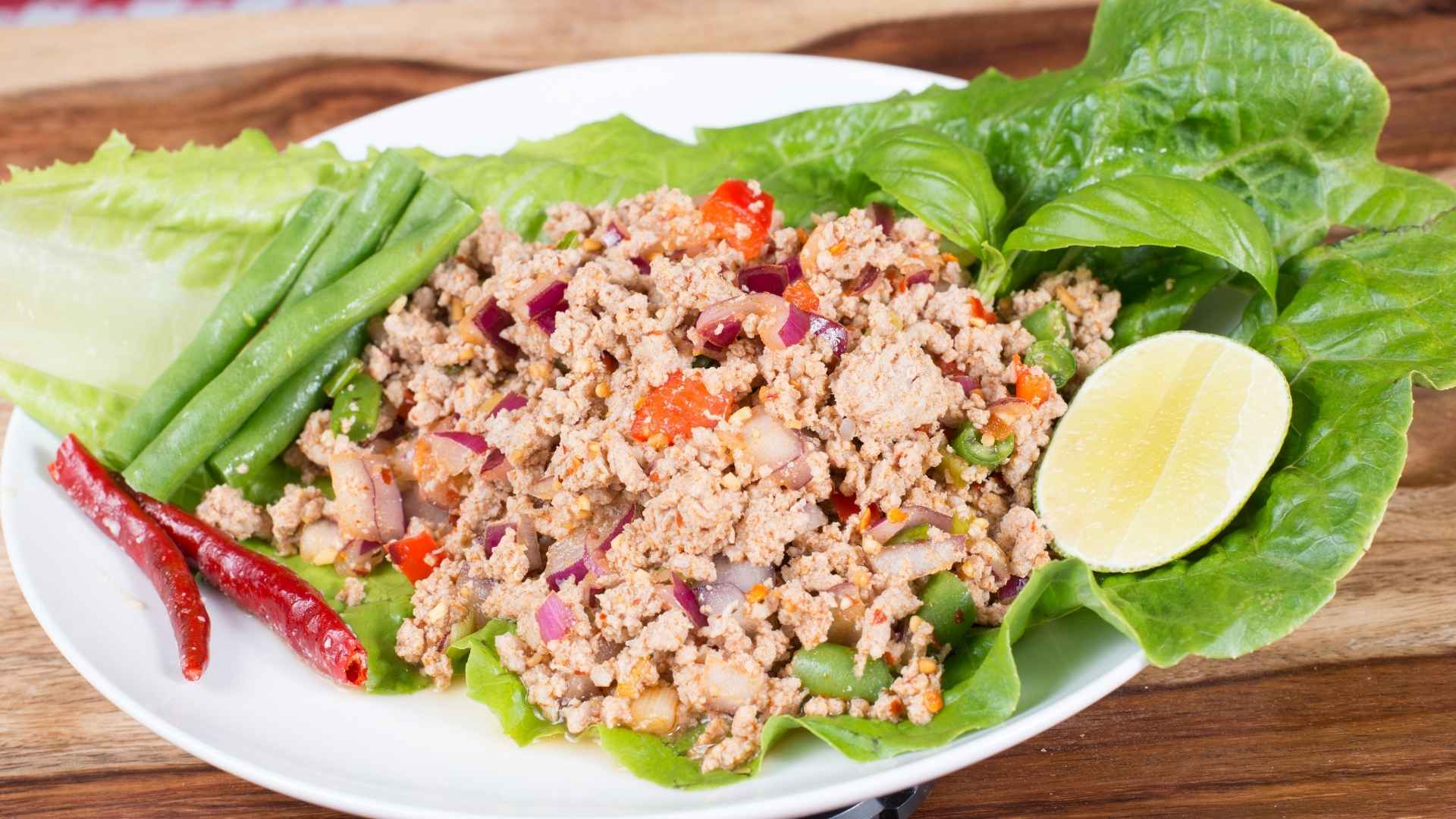 Laab (Thai minced meat salad)