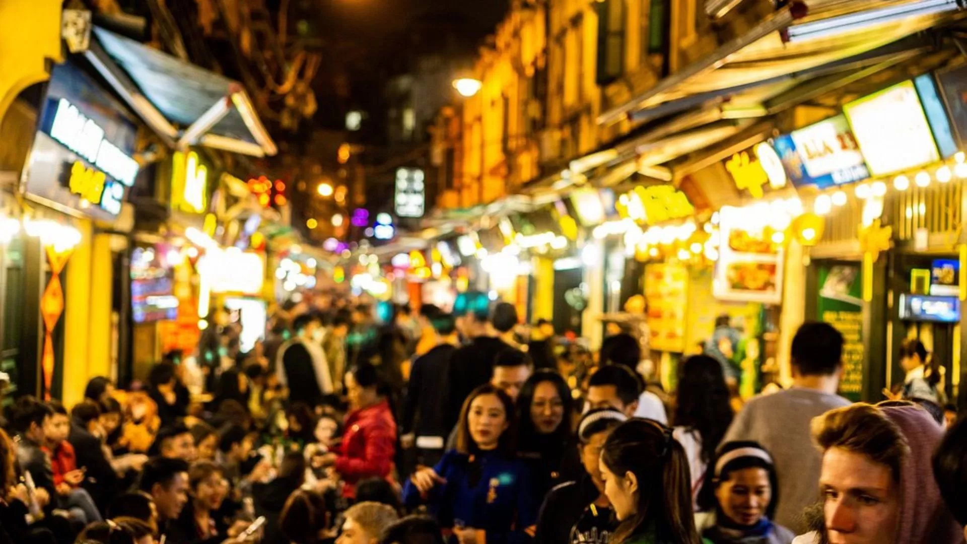 Ta Hien - La rue qui ne dort jamais au cœur de la capitale