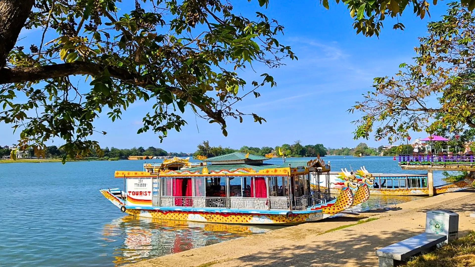 Croisière sur la rivière des Parfums