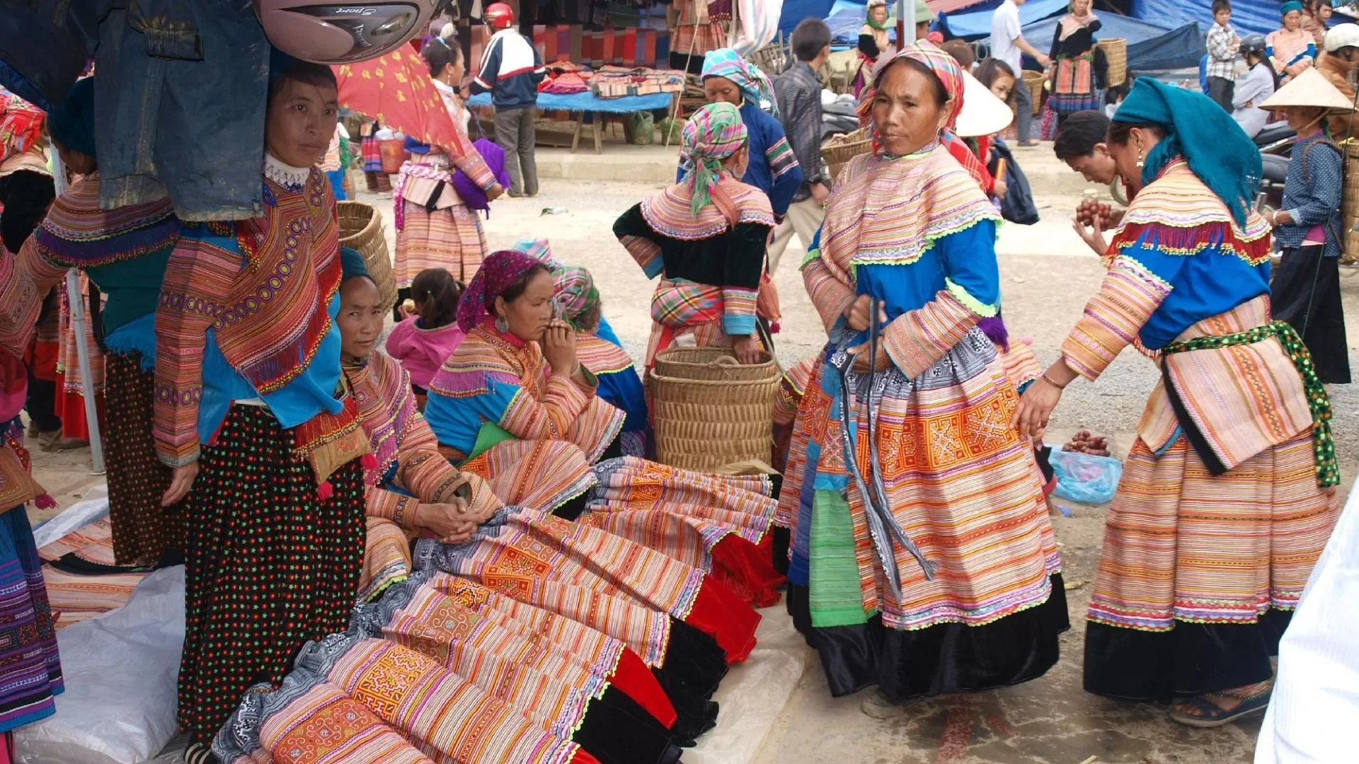 Bac Ha market takes place every Sunday