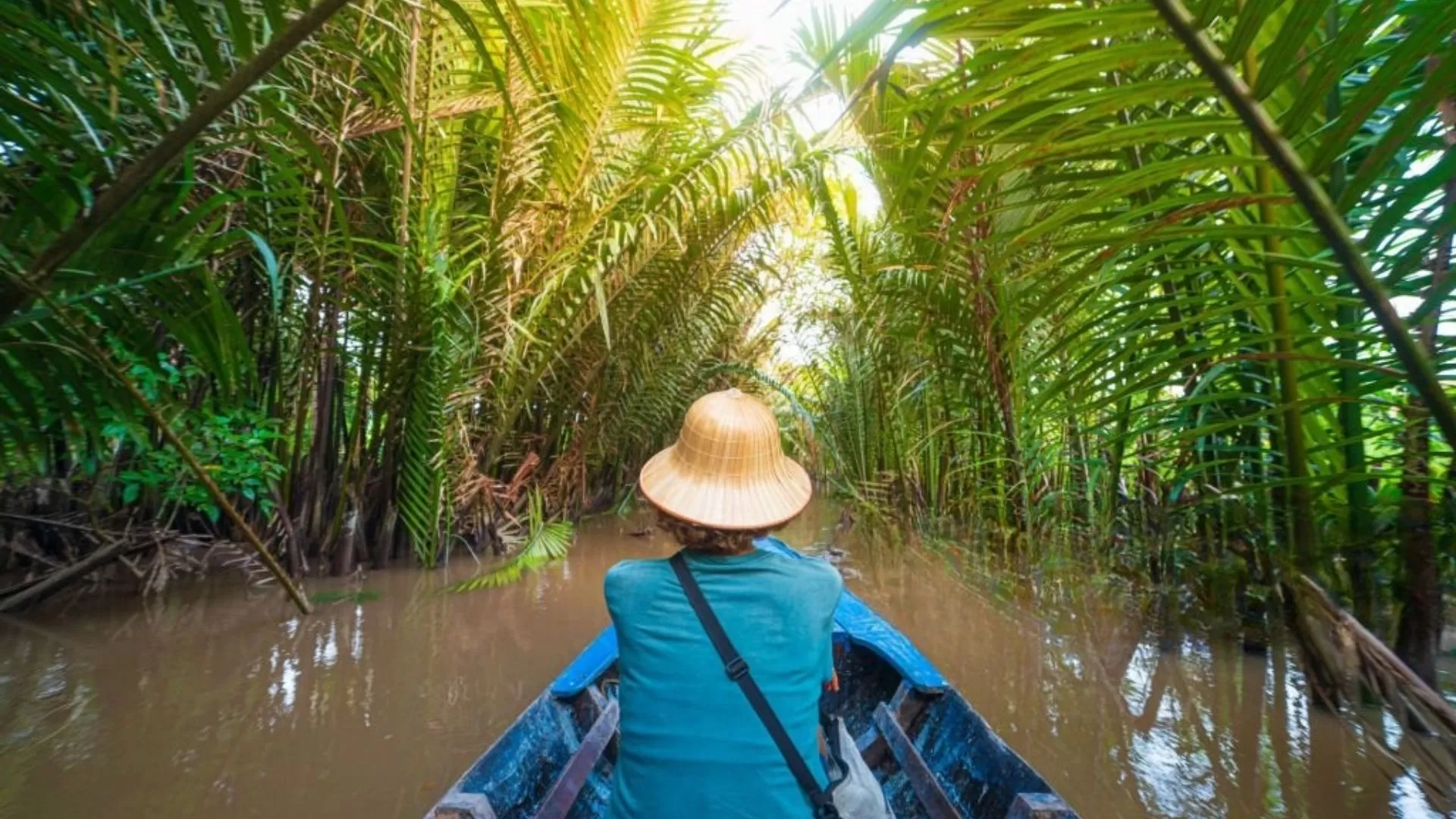 Cruise the canals of Ben Tre