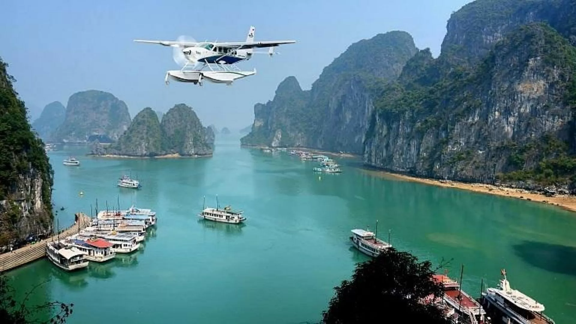 Découverte de la baie d’Ha Long en hydravion