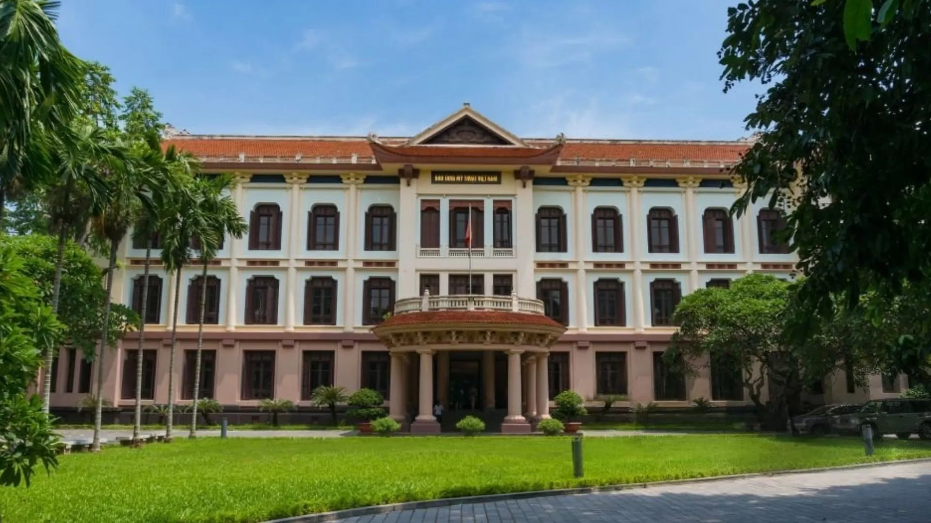 Vietnam fine arts museum