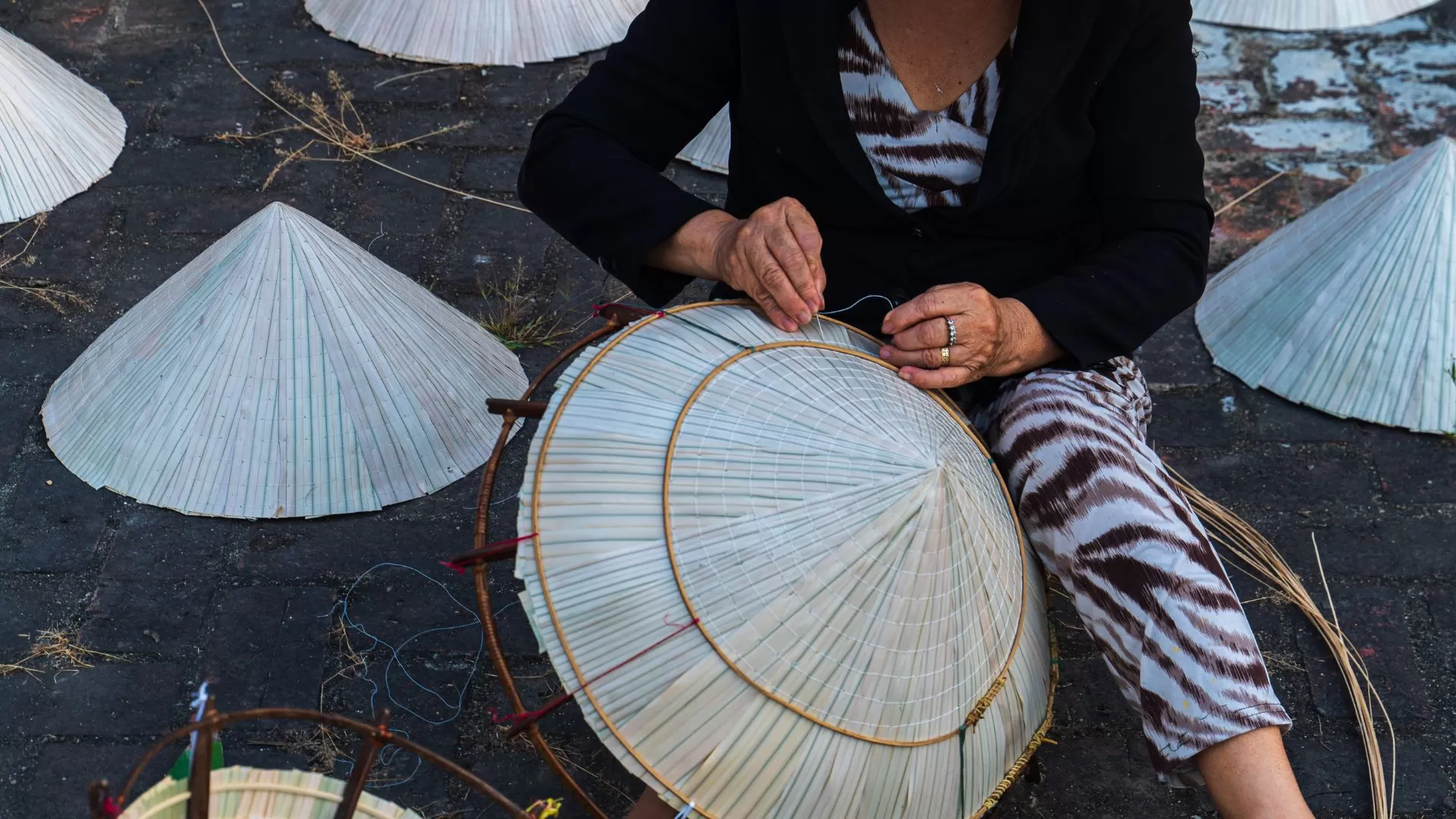 Village de chapeaux coniques de Tay Ho