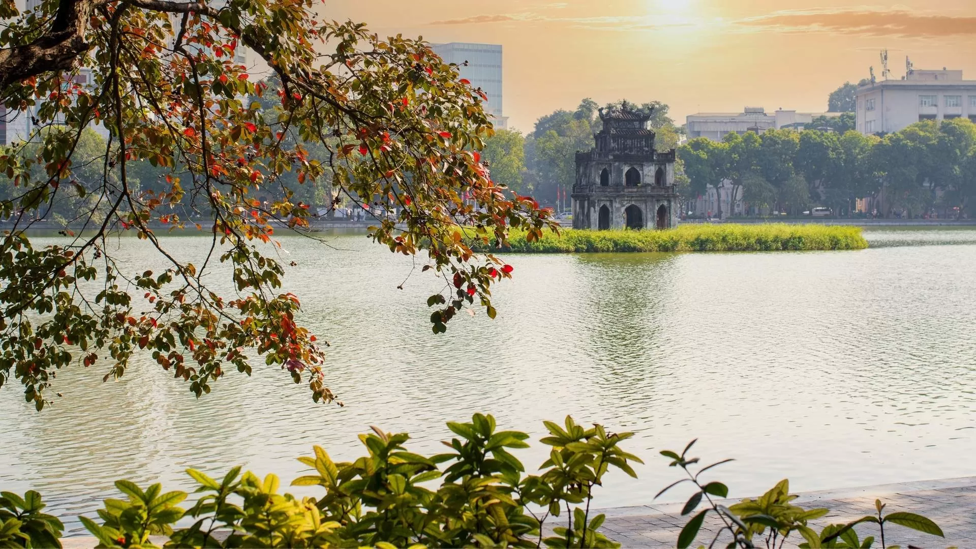 Hoan Kiem lake