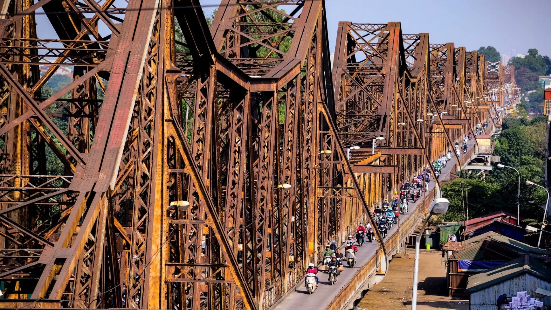 Pont Long Biên est l'inspiration de nombreux photographes