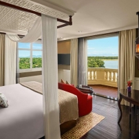 hotel-royal-hoi-an-02