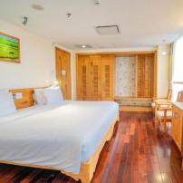 romance-hotel-03