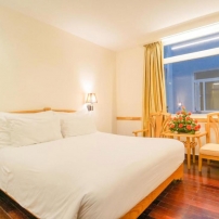 romance-hotel-04
