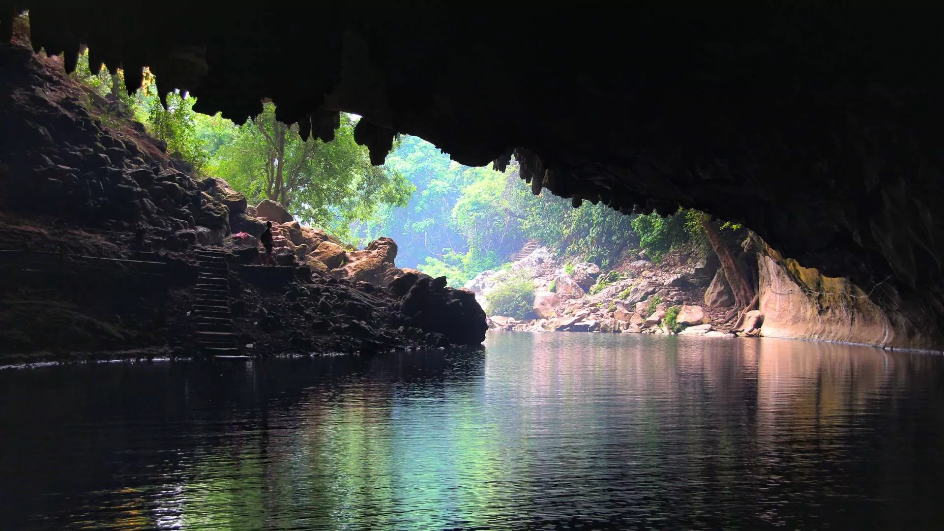 Kong Lor Cave