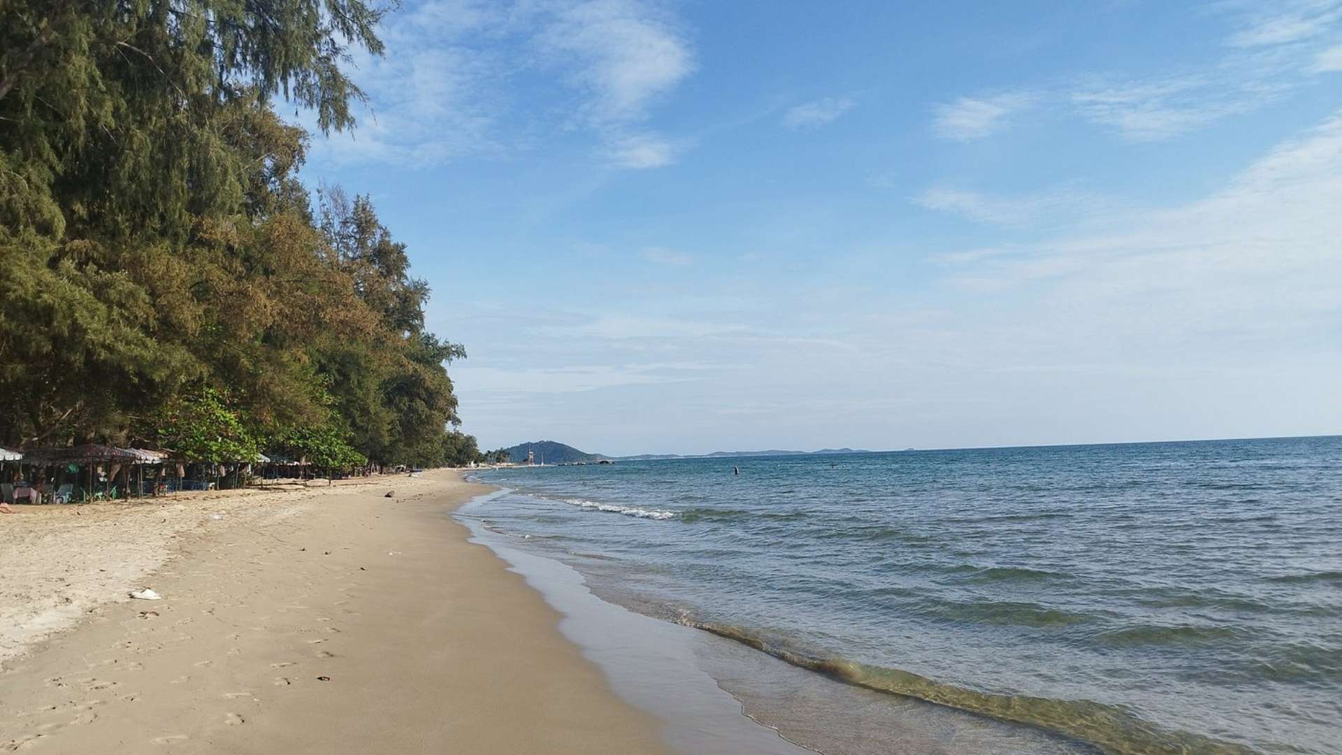 Mae Ram Phueng beach