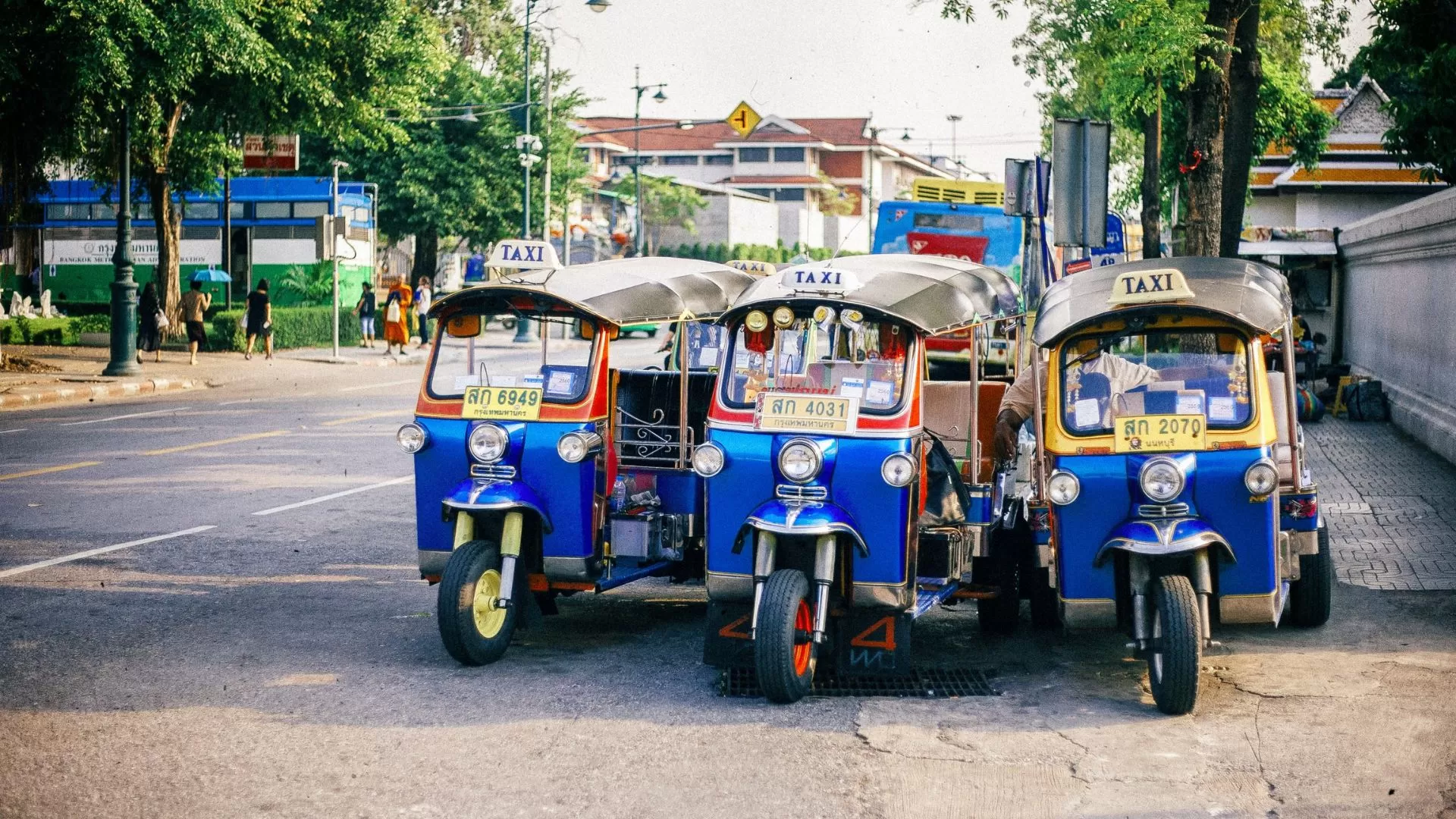 Tuk-tuks (taxis locaux en Thailande)