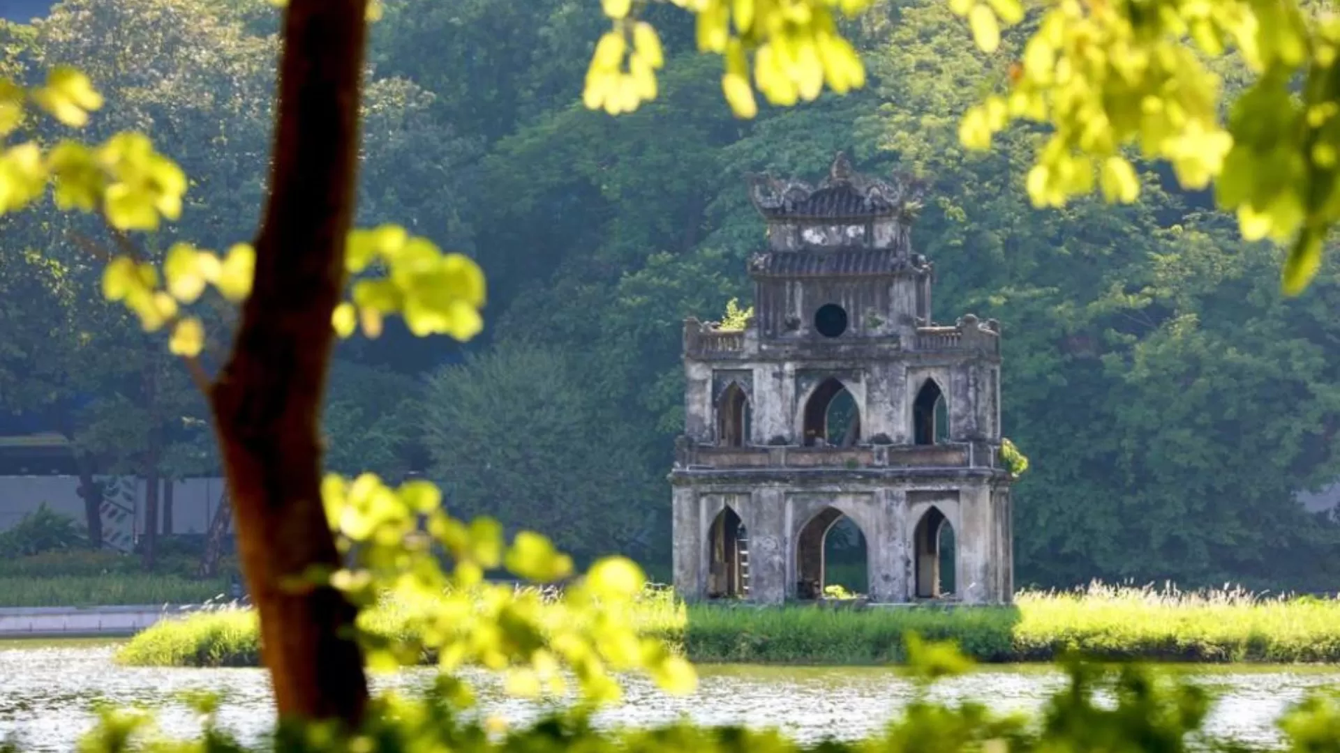 Lac Hoan Kiem – Trésor Légendaire de Hanoï