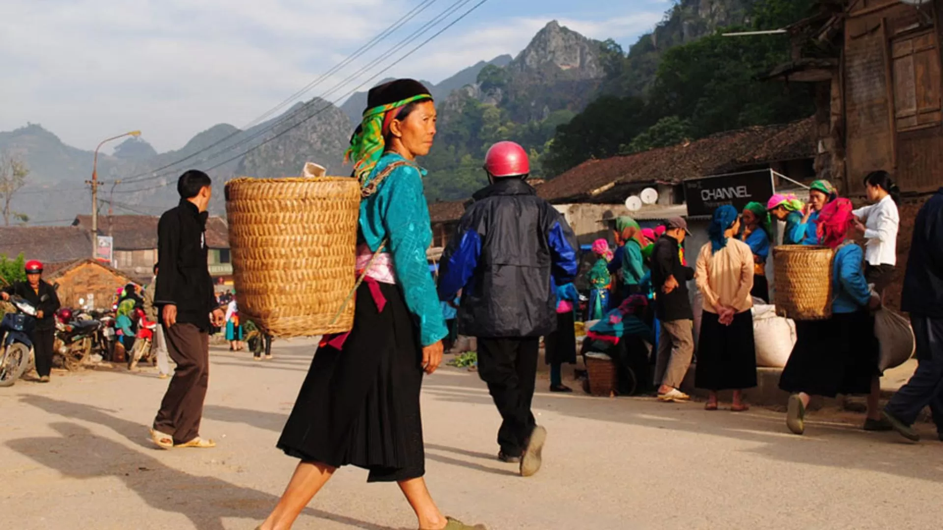 Marché de Dong Van