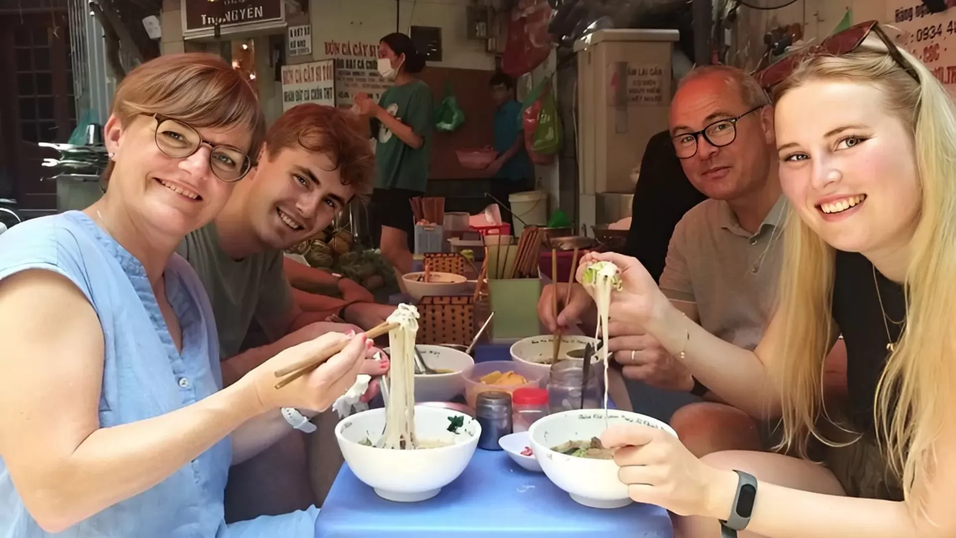 Cuisine de rue à Hanoi