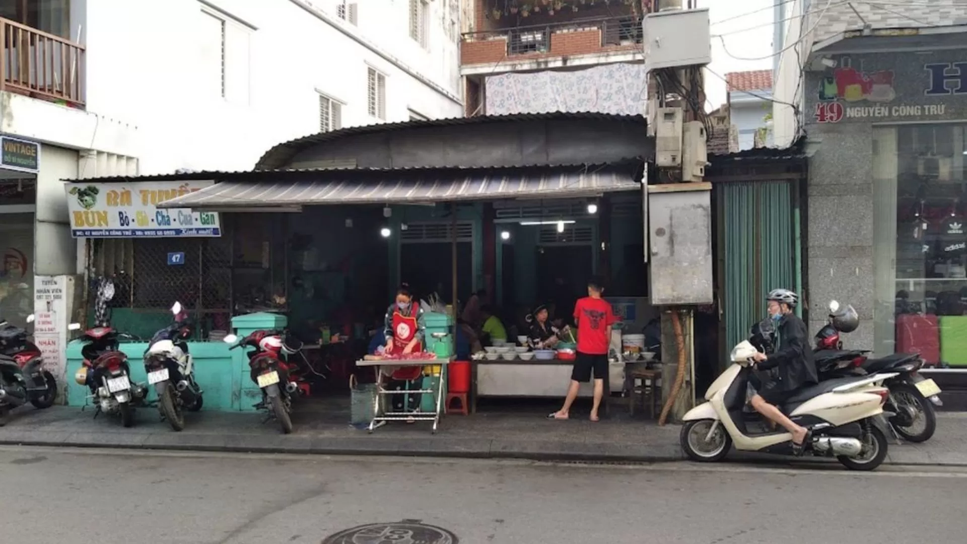 Bun bo ba Tuyet