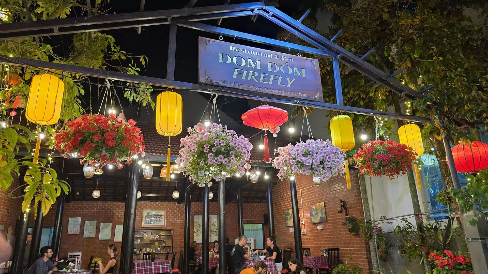 Firefly Garden Restaurant & Bar (Hoi An)