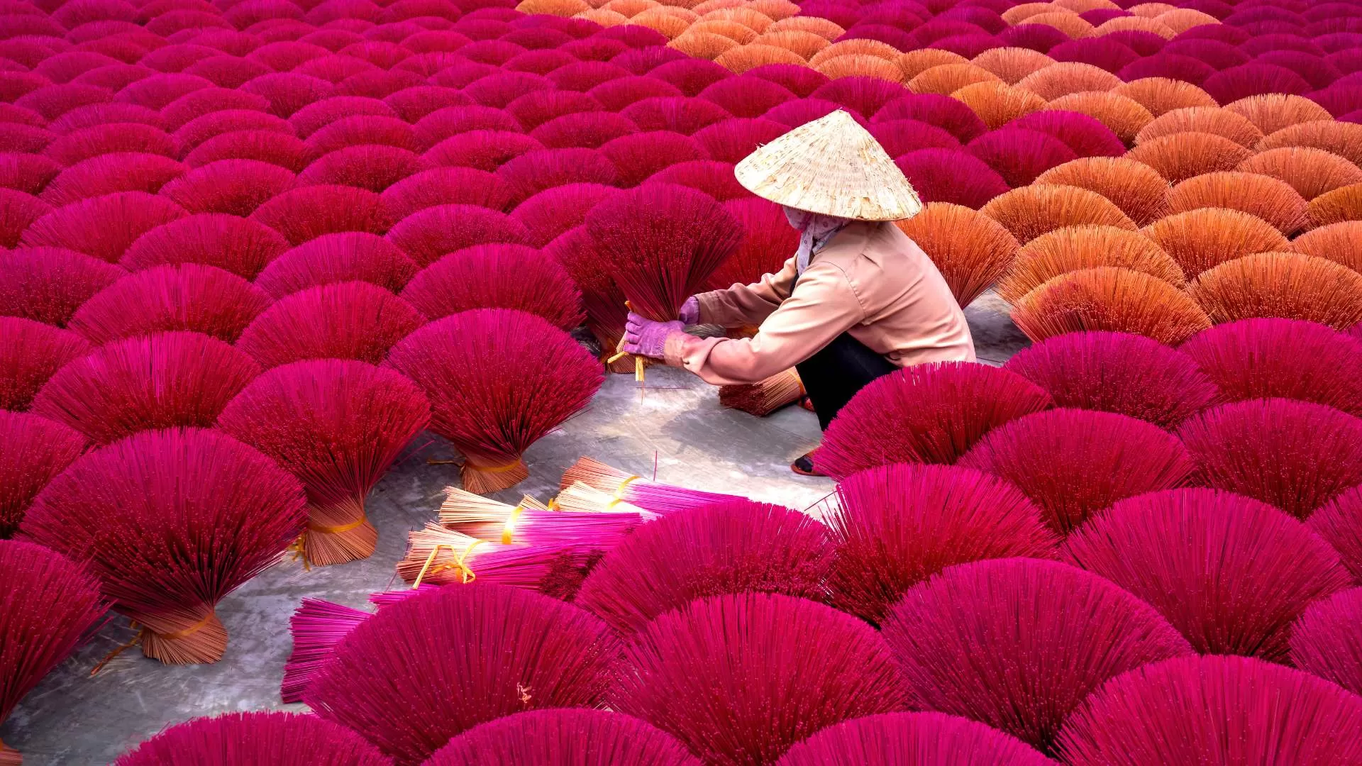 Best time to visit Thuy Xuan incense village