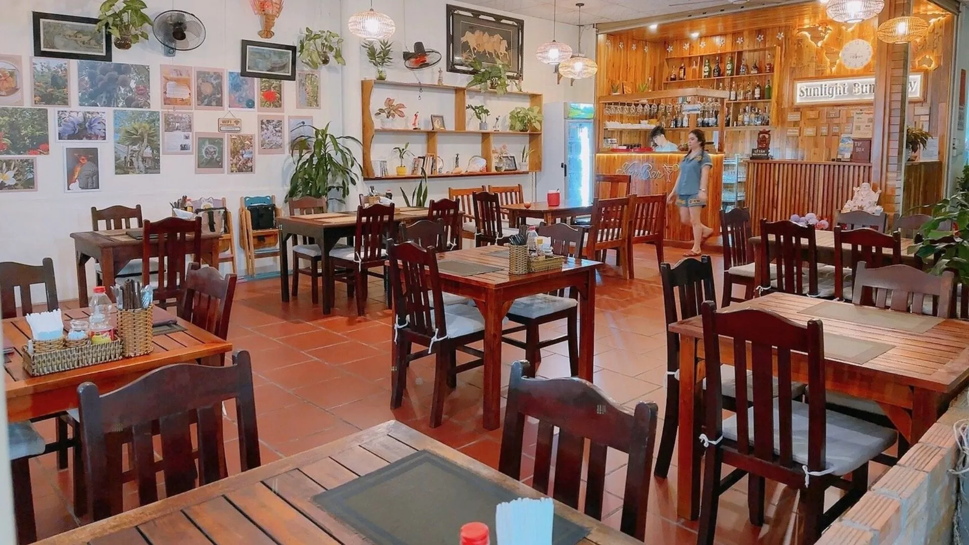 Sunlight Restaurant