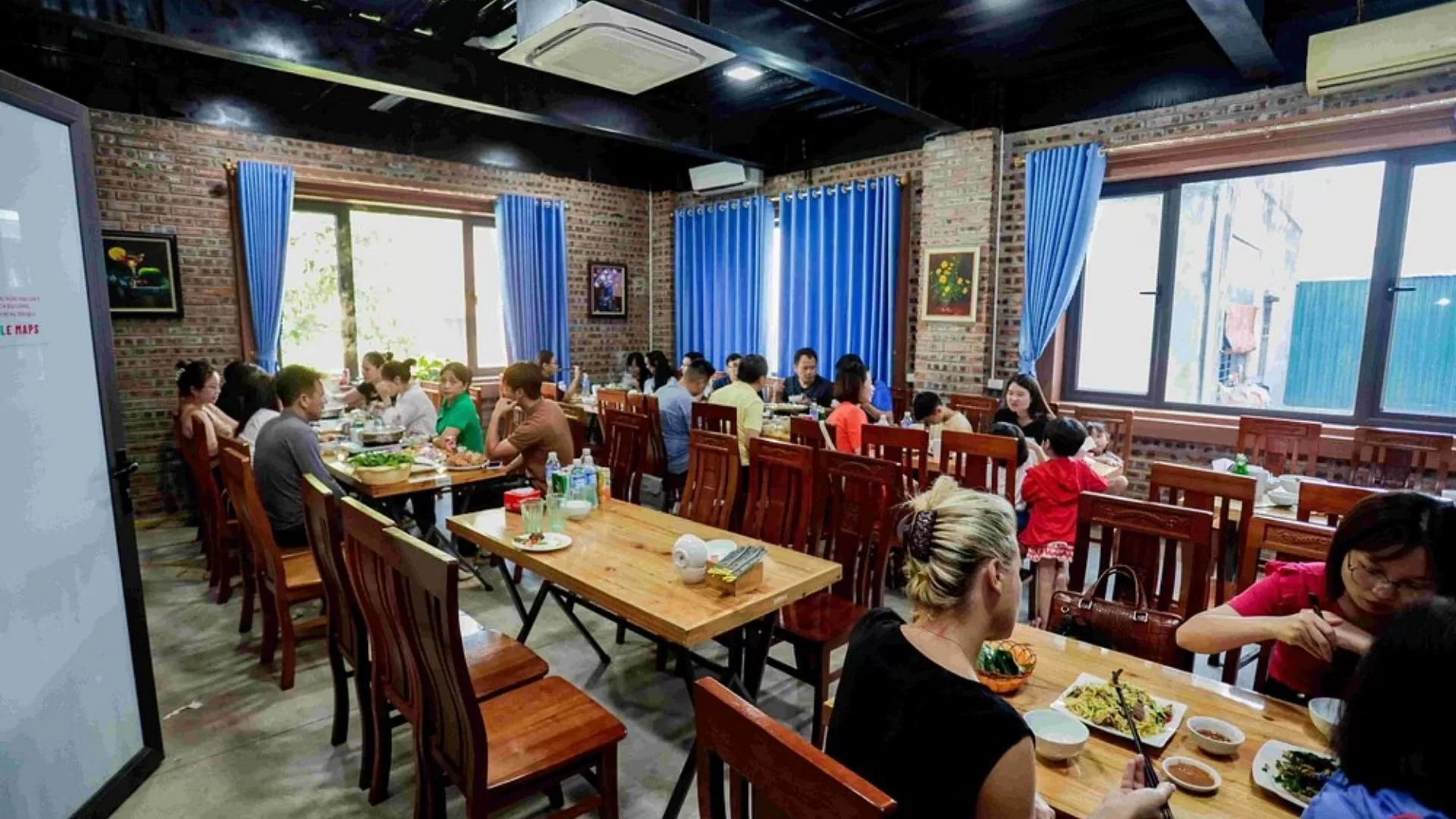 Hop Thuy Mai Chau Restaurant 