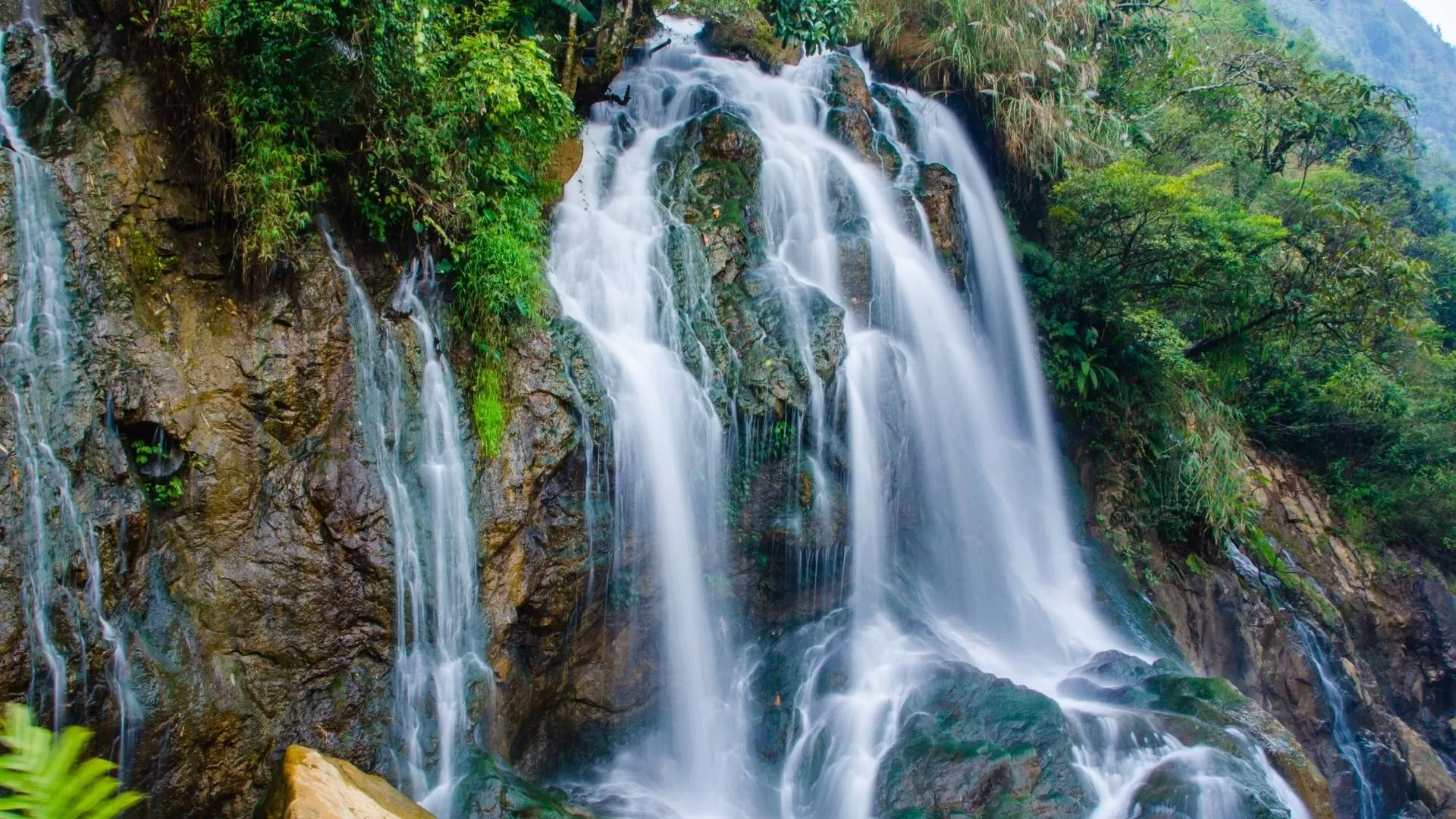 Silver Waterfall