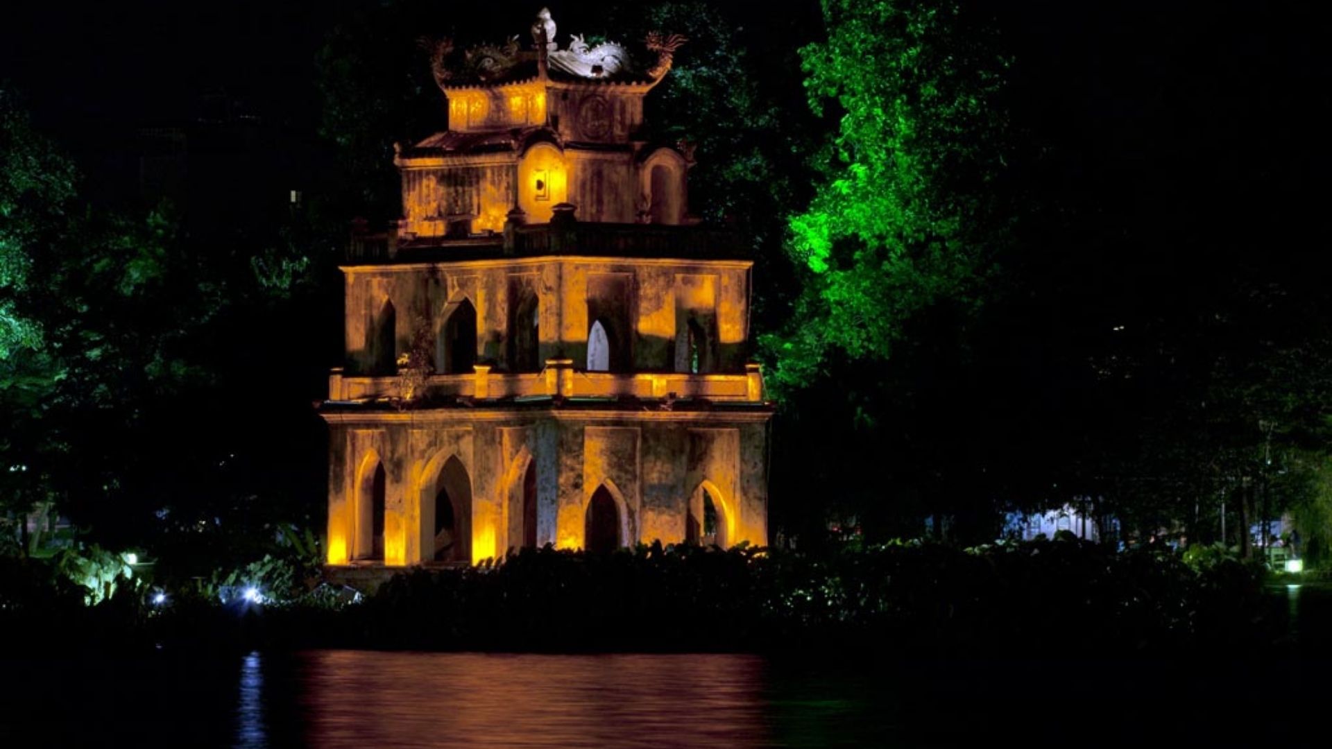 Hoan Kiem Lake