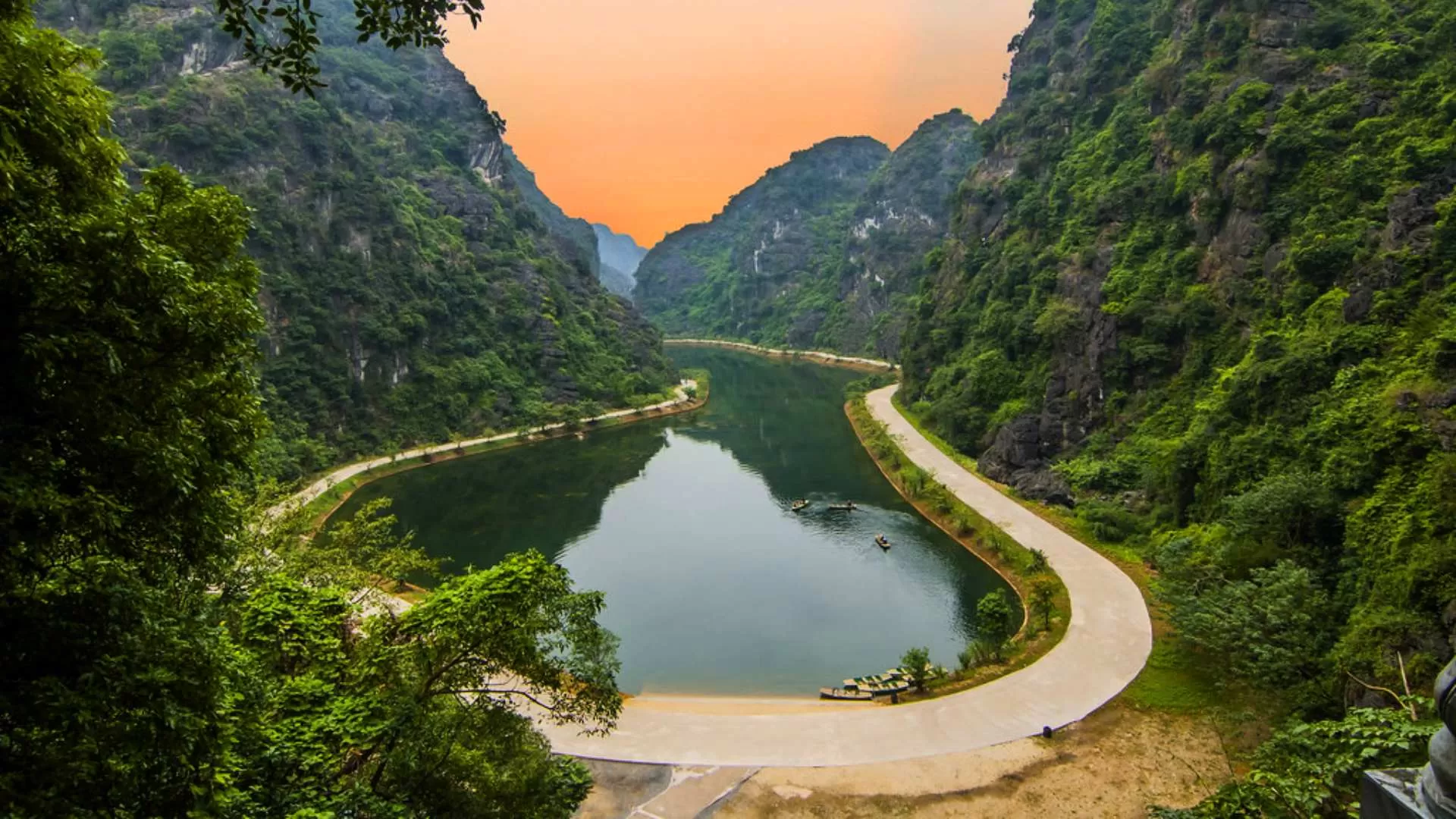 Am Tien Cave