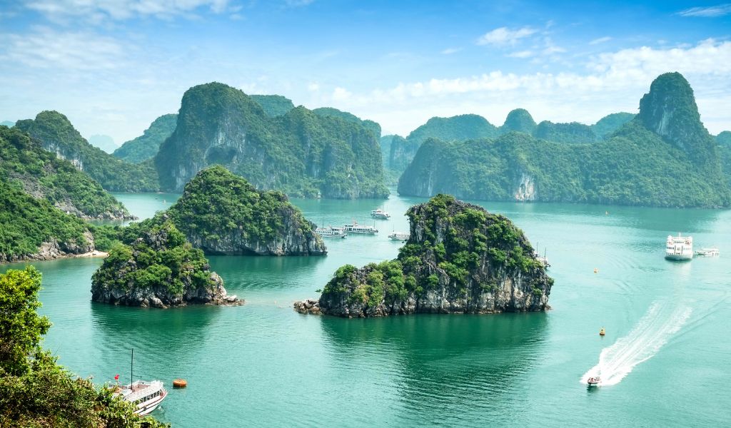 Ha Long Bay: The Complete Guide