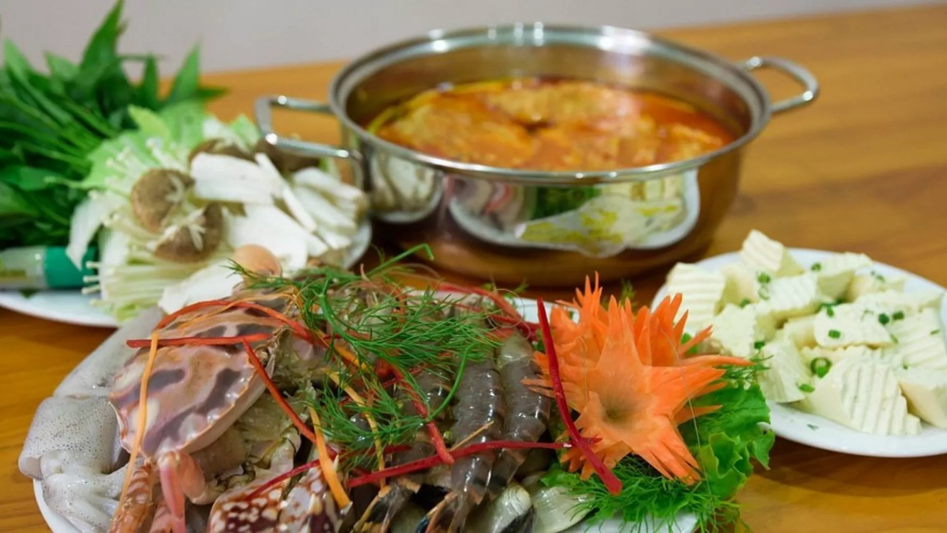 Lau hai san - Seafood hotpot