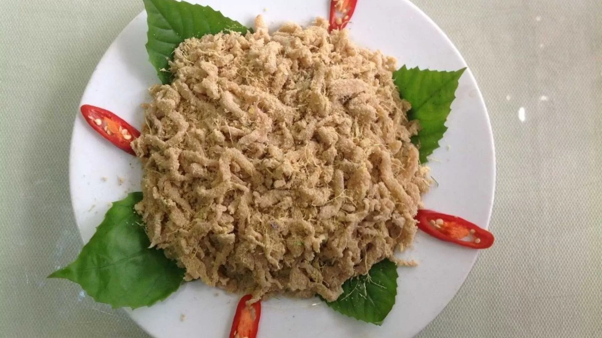 Goi ca nhech – Fermented raw fish salad