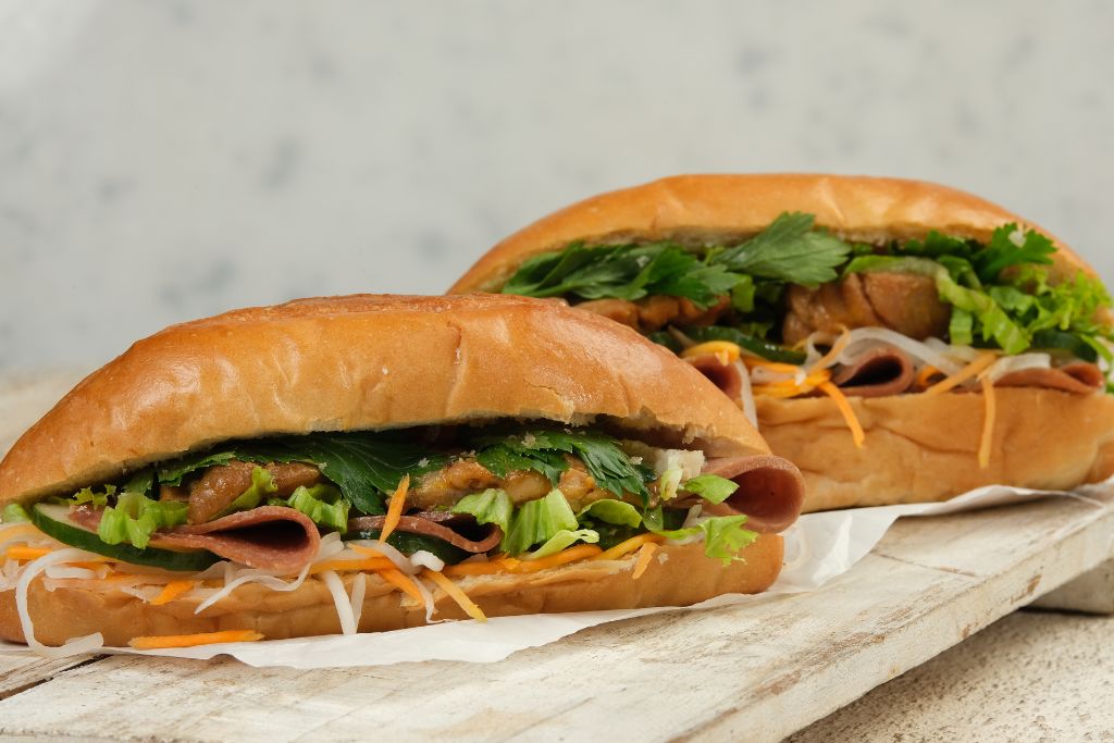 Découverte Du Banh Mi: Le Sandwich Indispensable Du Vietnam